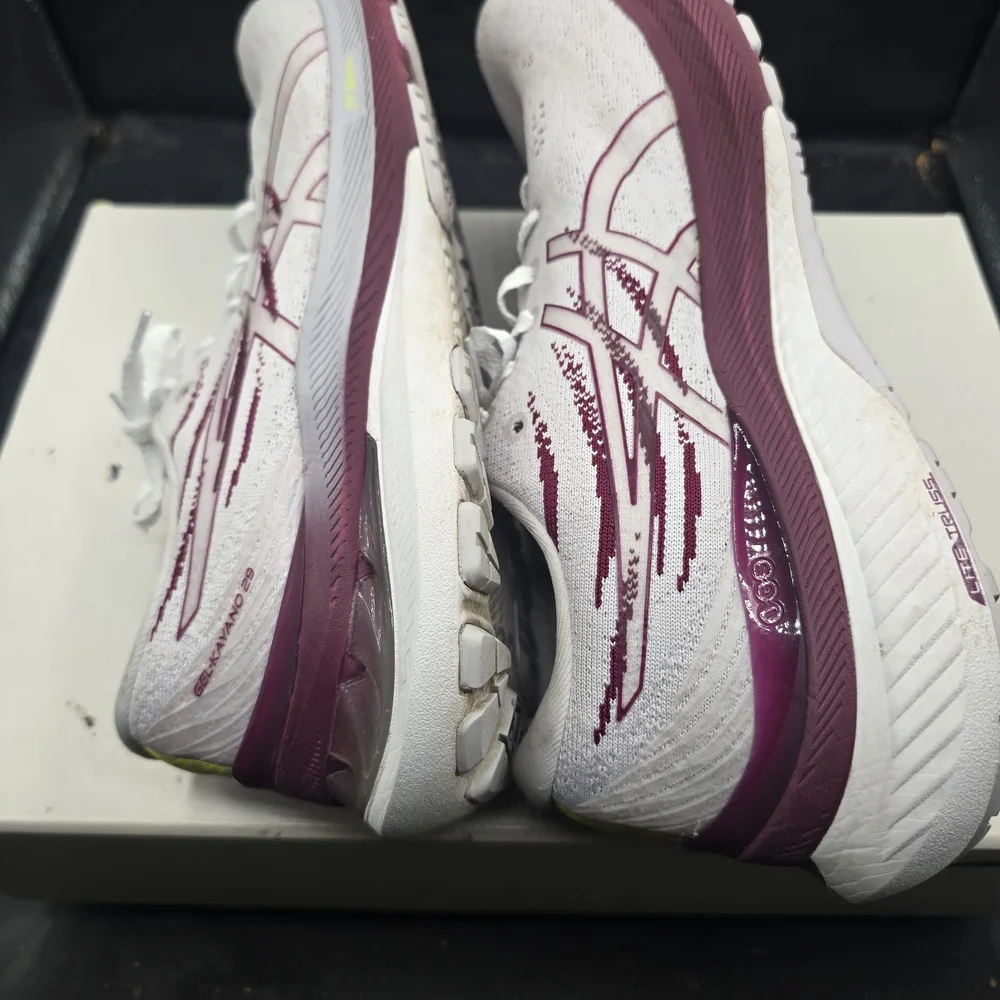 ASICS Women's White and Purple Athletic Shoes‎